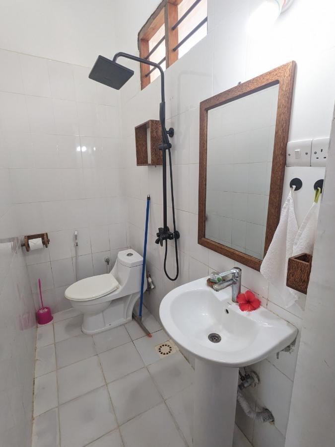 Mkadi Beach House Hotel Nungwi Buitenkant foto