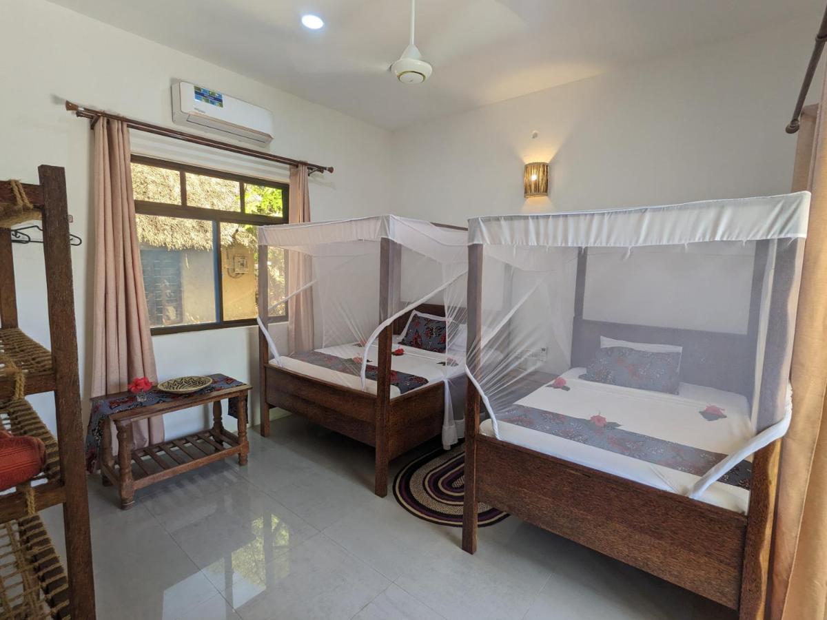 Mkadi Beach House Hotel Nungwi Buitenkant foto