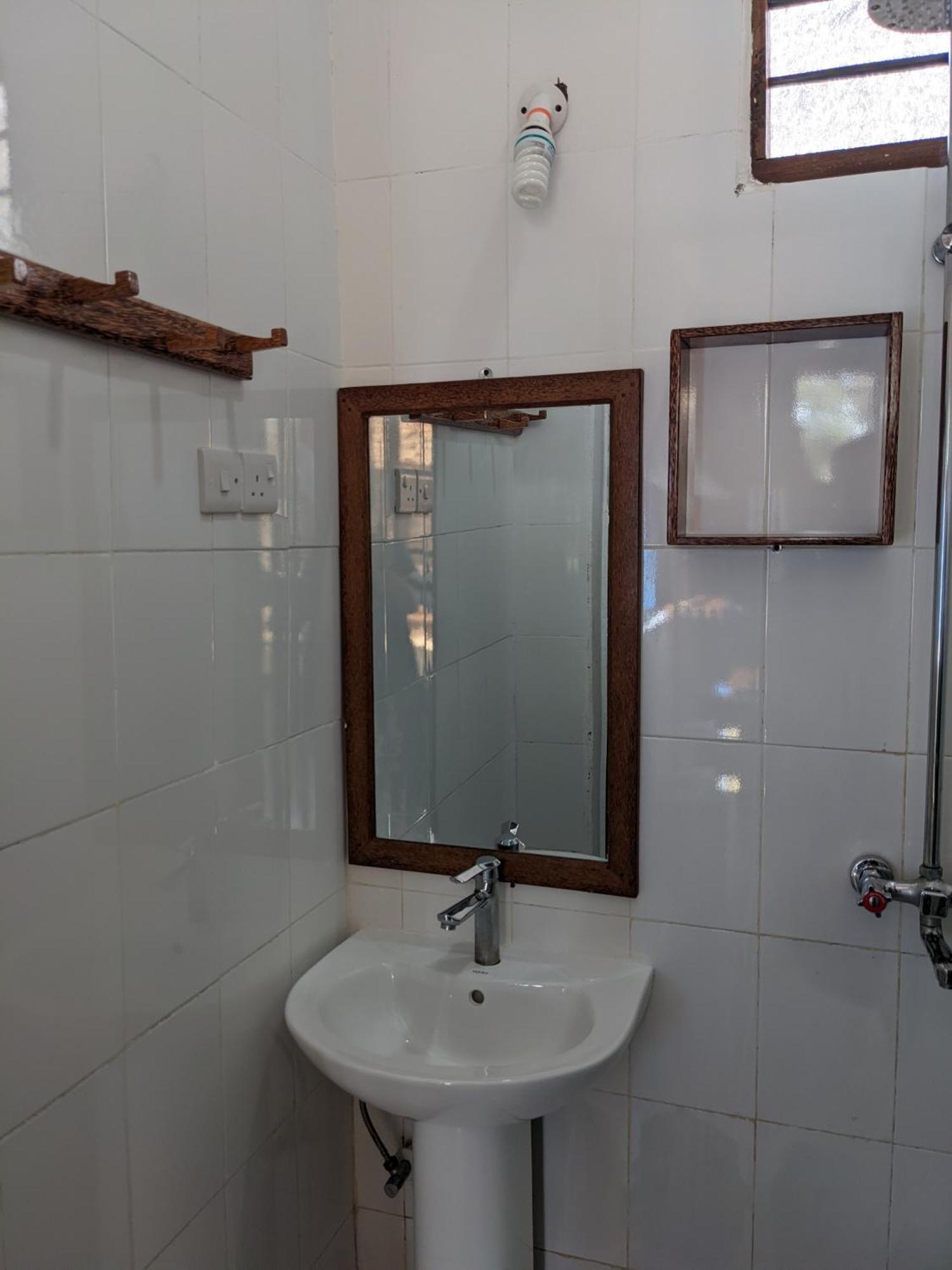 Mkadi Beach House Hotel Nungwi Kamer foto